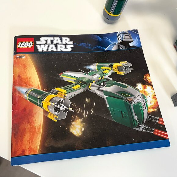 Lego Star Wars 7930 – Bounty Hunter Assault Gunship, Retired Collectible Set - Picture 10 of 12